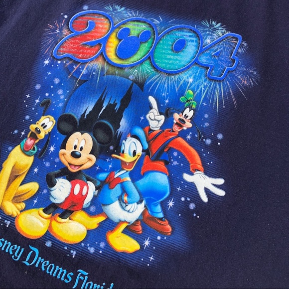 Vintage 2004 Disney shirt - Picture 2 of 3